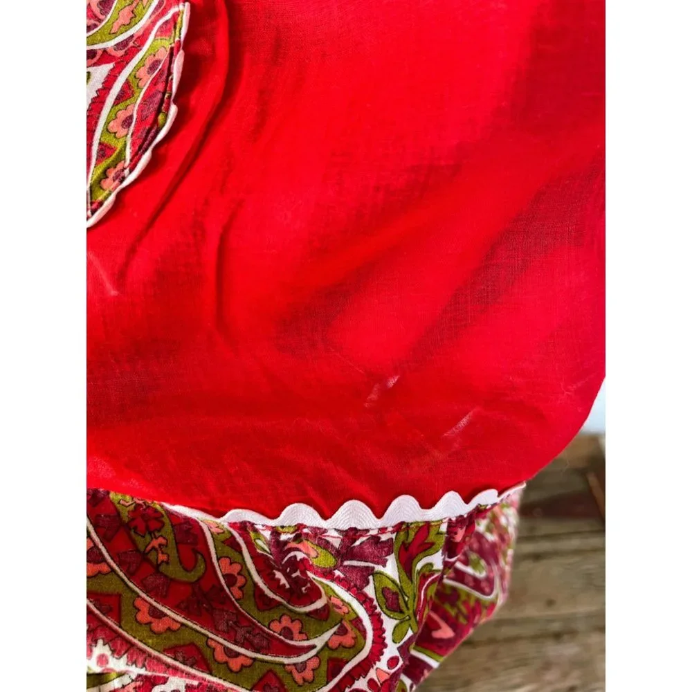 Vintage 1950s Half Apron Red Paisley Organza Cotton - Picture 4 of 9